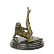 AN EROTIC BRONZE SCULPTURE OF A RECLINING FEMALE NUDE