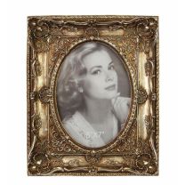 A RESIN PHOTO FRAME