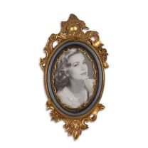 A RESIN PHOTO FRAME