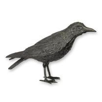 A BRONZE SCULPTURE OF A CROW