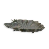 AN IRON LEAF SHAPED BIRD BATH