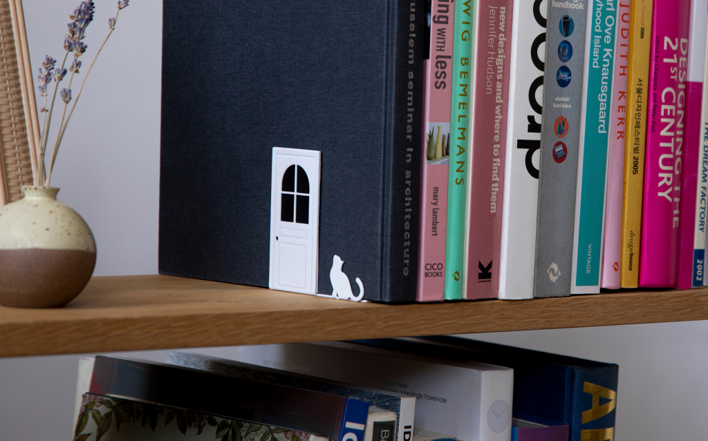 Peleg\u0020Design\u0020Bookstairs\u0020wordt\u0020vertaald\u0020naar\u0020het\u0020Nederlands.