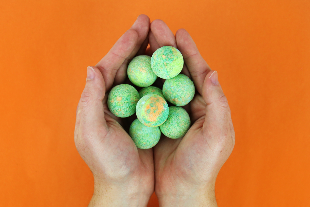 Gift\u0020Republic\u0020Dino\u0020Poop\u0020Badbommen