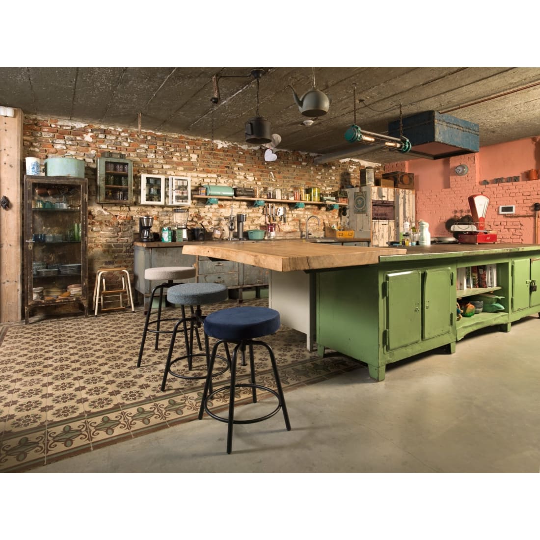 Workliving\u0020Lage\u0020Ronde\u0020Barkruk\u0020\u002D\u0020Fluweel\u0020Earth\u0020Teal