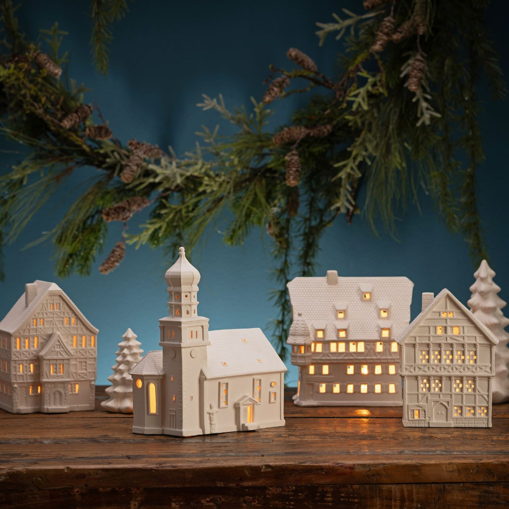 Wurm\u0020Lichthaus\u0020Bad\u0020Wimpfen\u0020van\u0020porselein,\u0020wit\u0020\u0028B\u002FH\u002FD\u0029\u002012x18x12cm