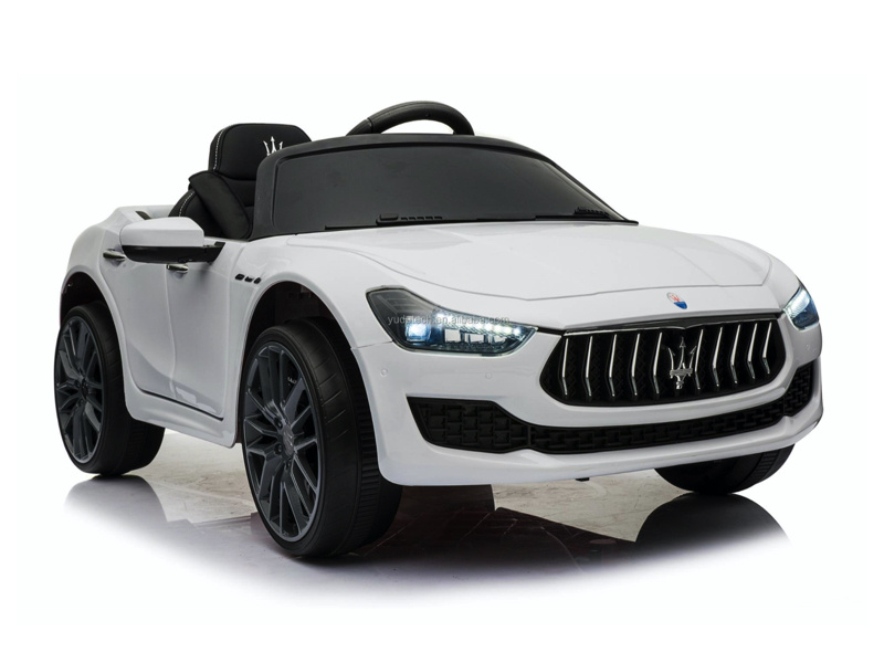 Maserati\u0020Ghibli,\u002012v\u0020elektrische\u0020kinderauto,\u0020rubberen\u0020banden,\u0020lederen\u0020zitje.