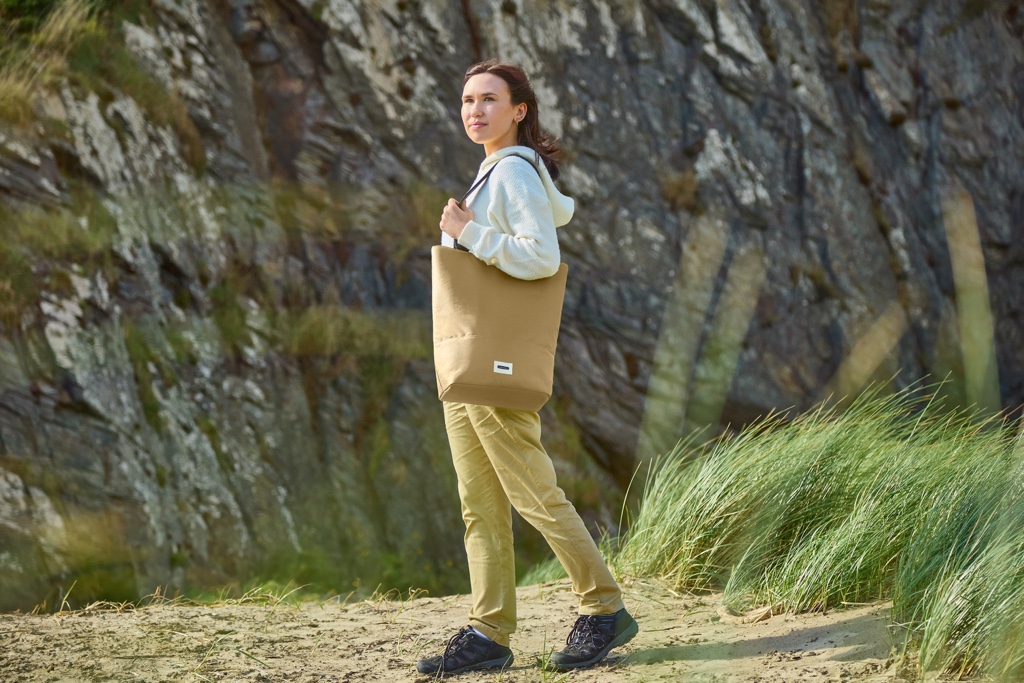 Zwarte\u002BBlum\u0020Ge\u00EFsoleerde\u0020Draagtas\u0020\u002D\u0020Koeltas\u0020\u002D\u002016\u0020liter\u0020\u002D\u0020Beige