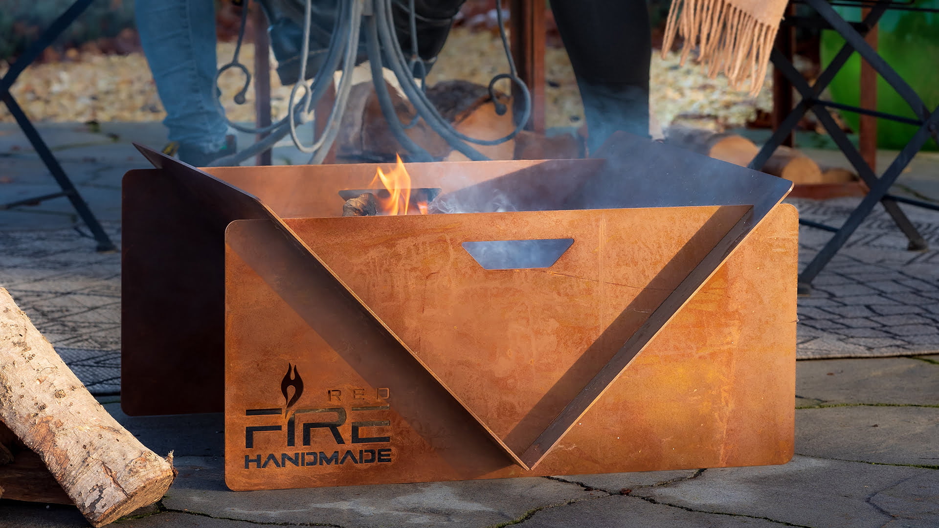 Firepit\u0020V\u0020Vuurschaal\u0020Handmade\u0020Roest