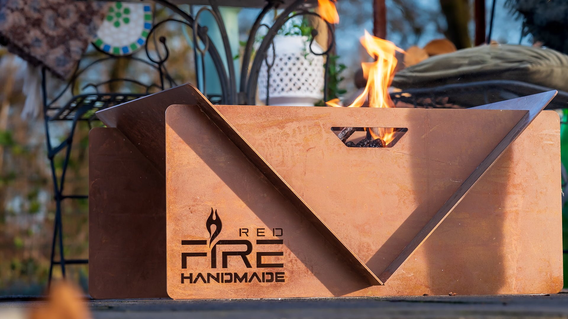 Firepit\u0020V\u0020Vuurschaal\u0020Handmade\u0020Roest