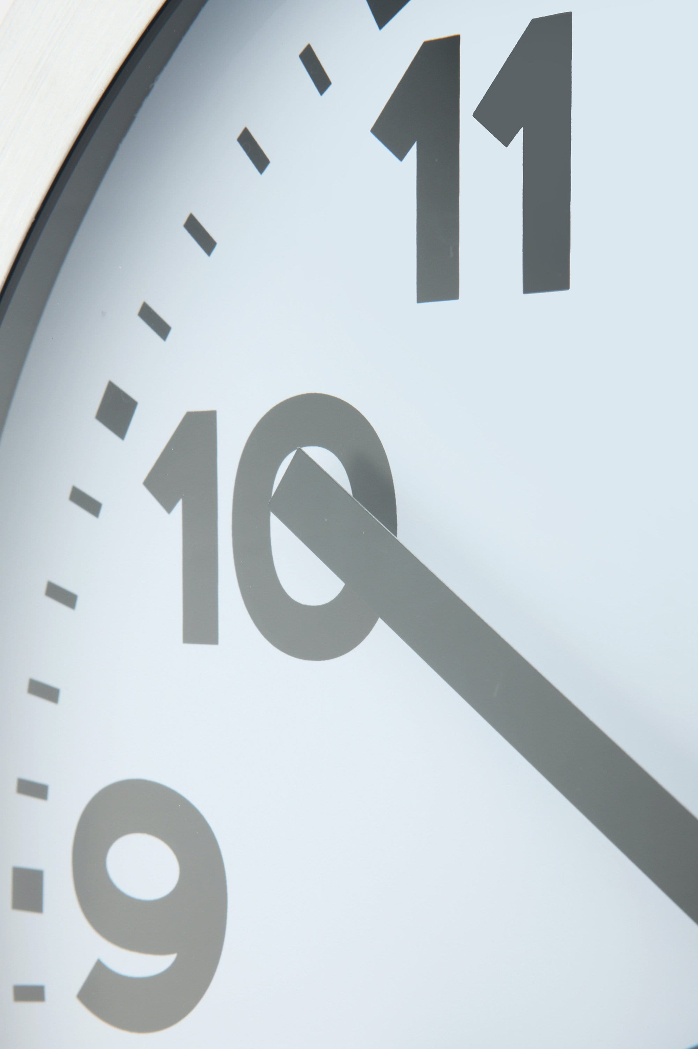 Wandklok\u0020\u002D\u002035\u0020cm\u0020\u002D\u0020Aluminium\u0020\u002D\u0020\u0027Station\u0020radiogestuurd\u0020\u0028DCF\u0029\u0020cijfers\u0027