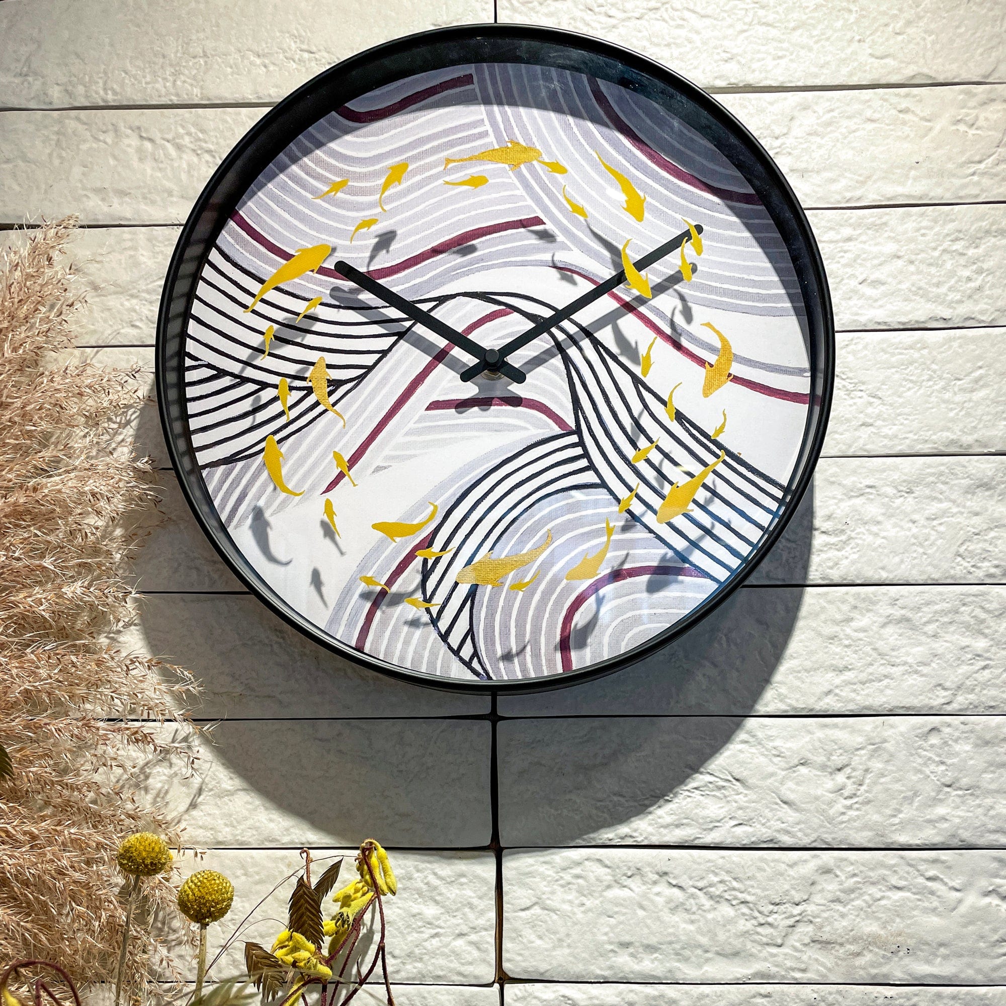 Wandklok\u002030\u0020cm\u0020\u002D\u0020Geruisloos\u0020\u002D\u0020Grijs\u0020\u002D\u0020Kunststof\u0020\u002D\u0020\u0022Koi\u0022