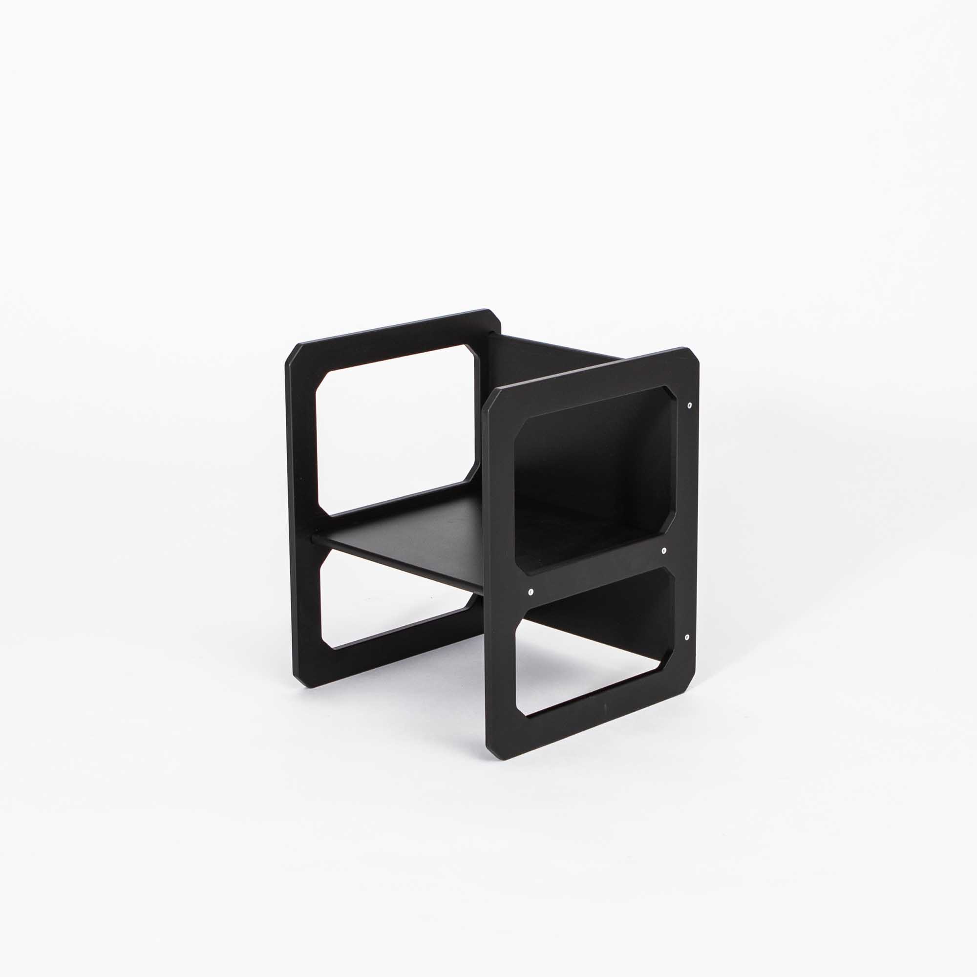 Montessori\u0020eetstoel