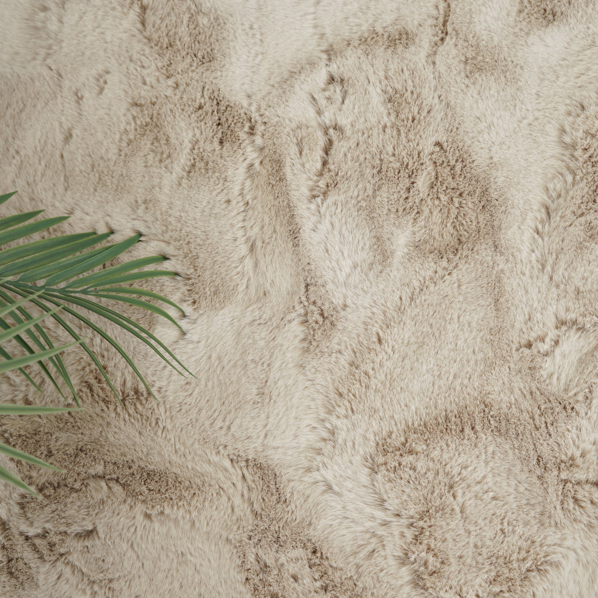 KNUFFEL\u0020Pluche\u0020Rond\u0020Vloerkleed\u0020Beige\u0020\u2013\u0020Hoogpolig\u0020Zandkleurig\u0020Tapijt\u0020Extra\u0020Zacht