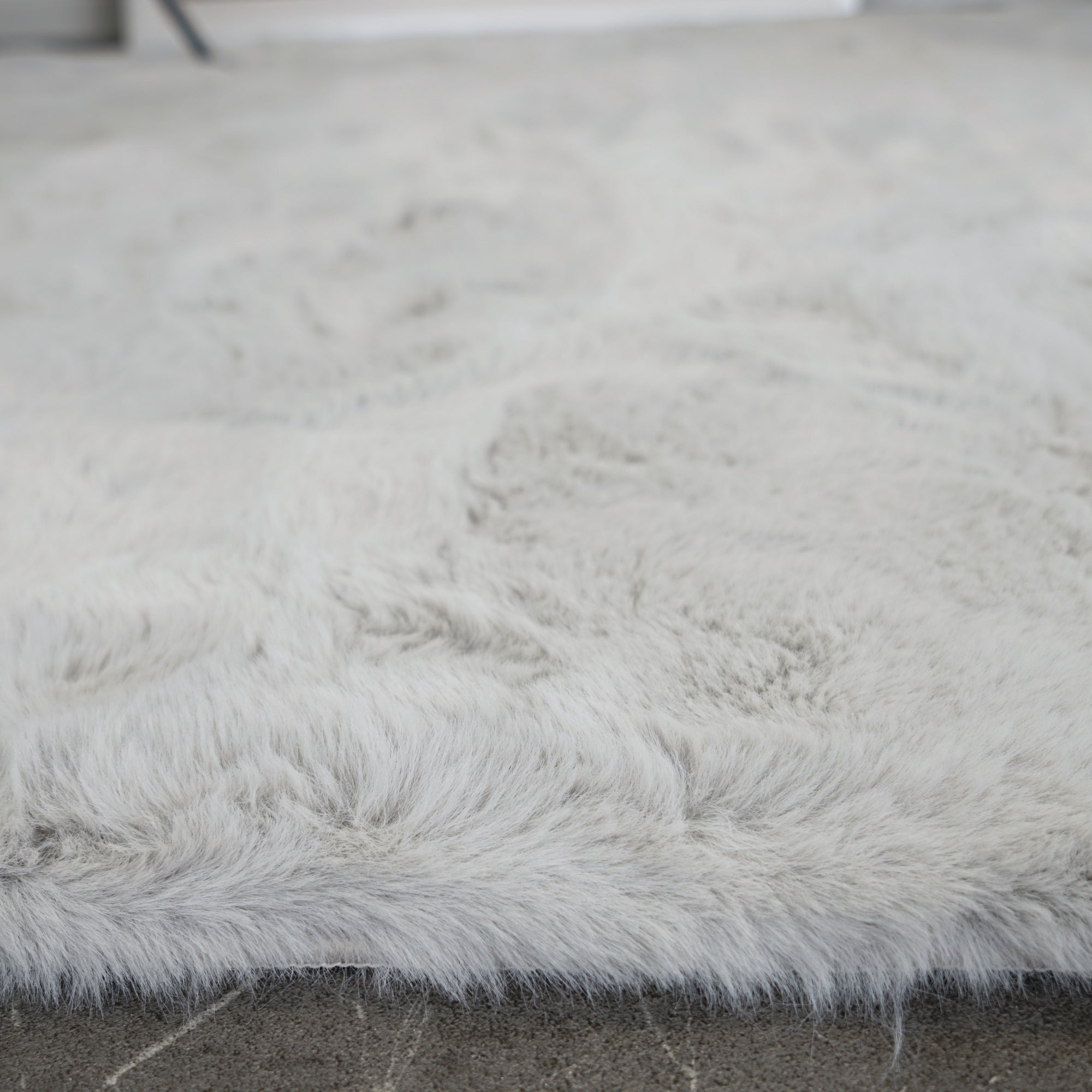 KNUFFEL\u0020Pluizig\u0020Rechthoek\u0020Vloerkleed\u0020Lichtgrijs\u0020\u2013\u0020Hoogpolig\u0020Tapijt\u0020Extra\u0020Zacht