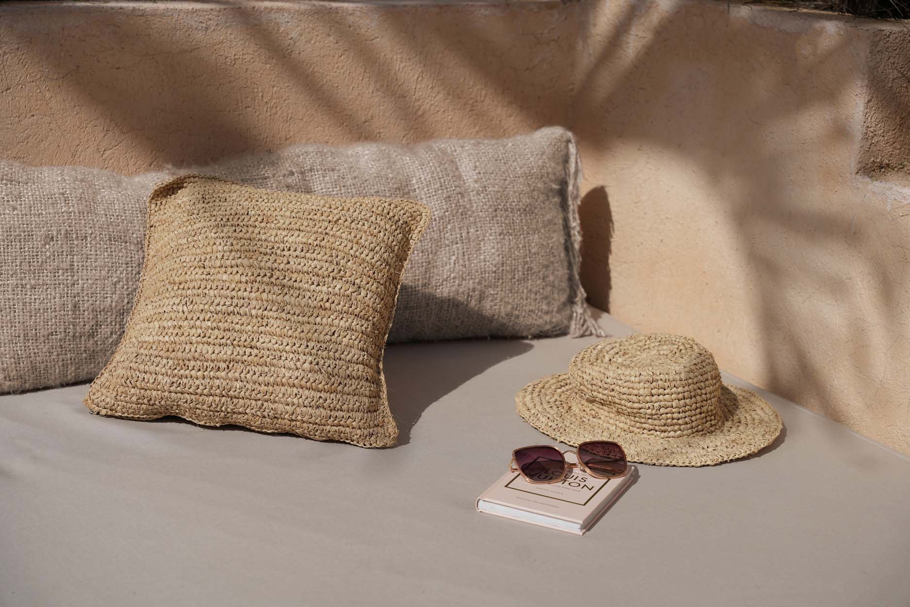De\u0020Raffia\u0020Flores\u0020vierkante\u0020kussenhoes\u0020\u002D\u0020naturel\u0020\u002D\u002040x40 De\u0020Raffia\u0020Flores\u0020vierkante\u0020kussenhoes\u0020\u002D\u0020naturel\u0020\u002D\u002040x40
