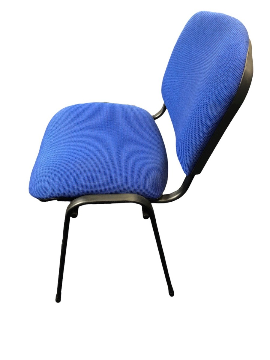 Vergaderstoel\u0020\u002D\u0020Kantinestoel\u0020ISO\u0020blauw\u0020stof\u0020zwart\u0020frame