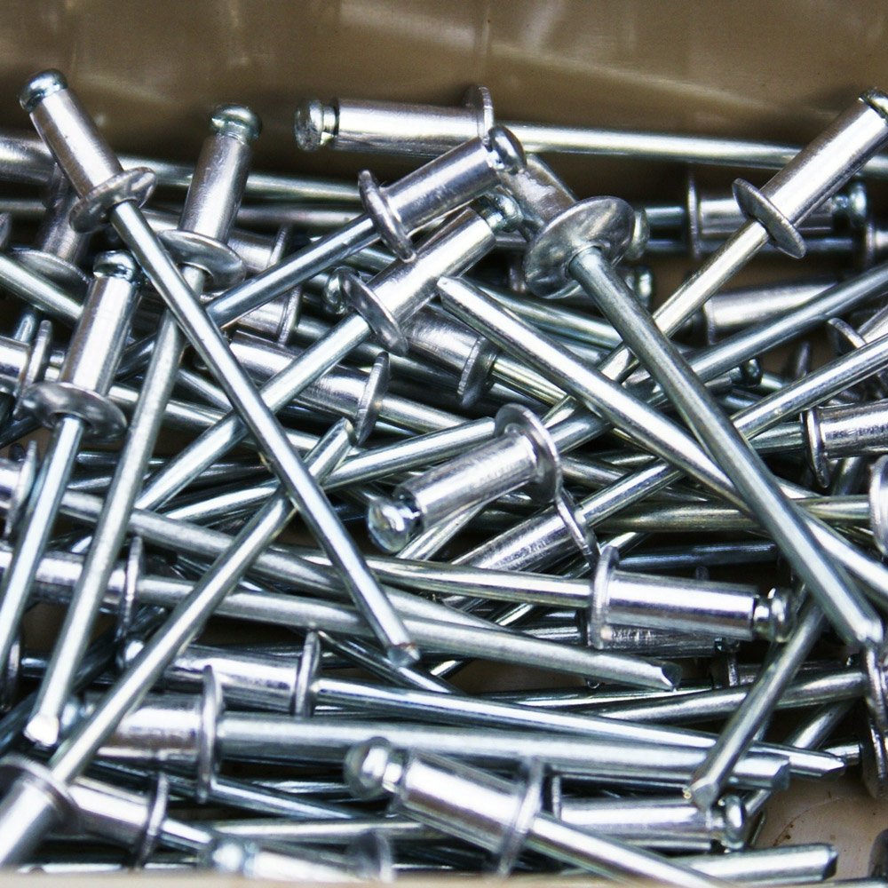 klinknagel\u0020gun\u0020met\u00205\u0020mondstukken klinknagel\u0020gun\u0020met\u00205\u0020mondstukken