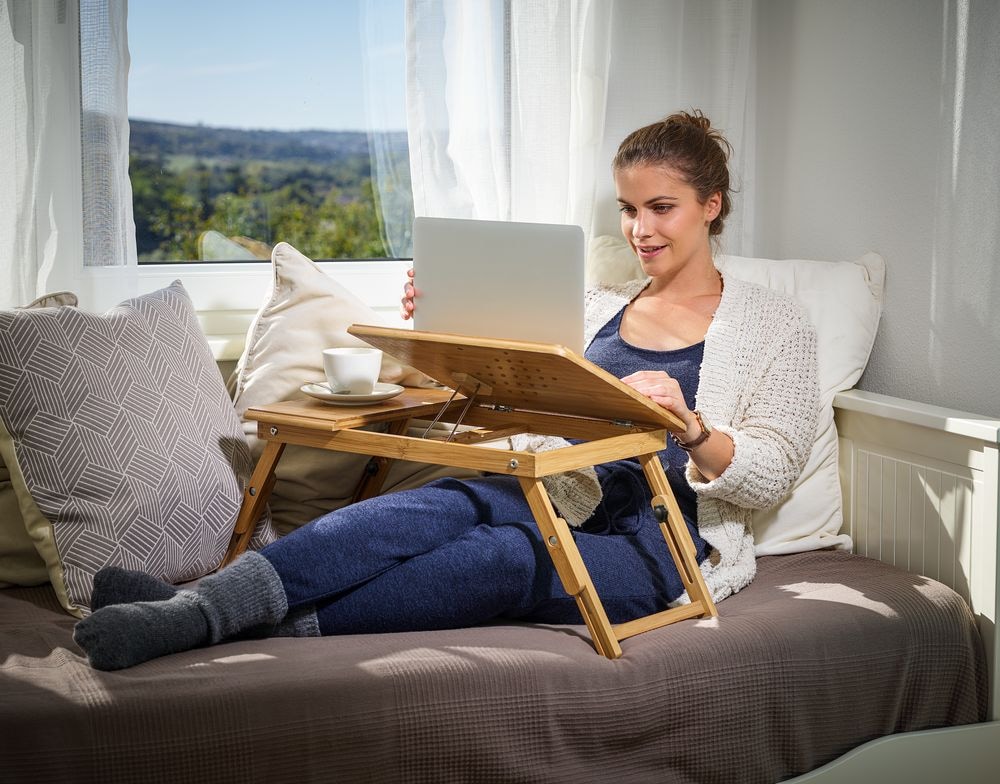 Laptoptafel\u0020Bamboe\u002055x28x35cm\u0020ventilatiegaten\u0020\u0026\u0020lade Laptoptafel\u0020Bamboe\u002055x28x35cm\u0020ventilatiegaten\u0020\u0026\u0020lade