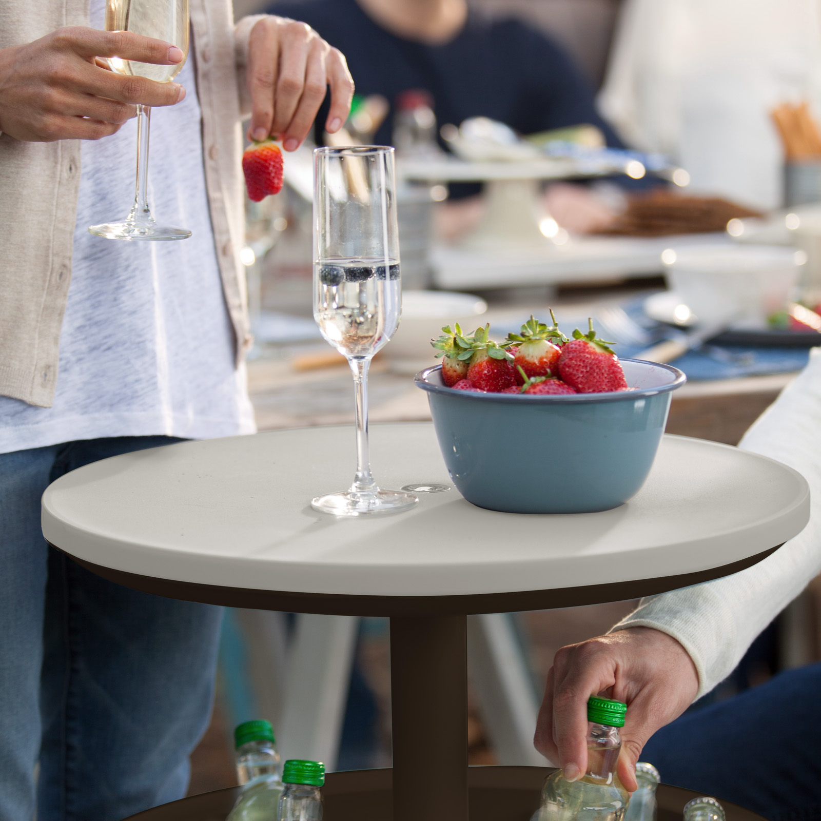 Drankkoeler\u0020Bijzettafel\u0020Wit\u002FBruin\u0020\u00D850cm\u002030L Drankkoeler\u0020Bijzettafel\u0020Wit\u002FBruin\u0020\u00D850cm\u002030L