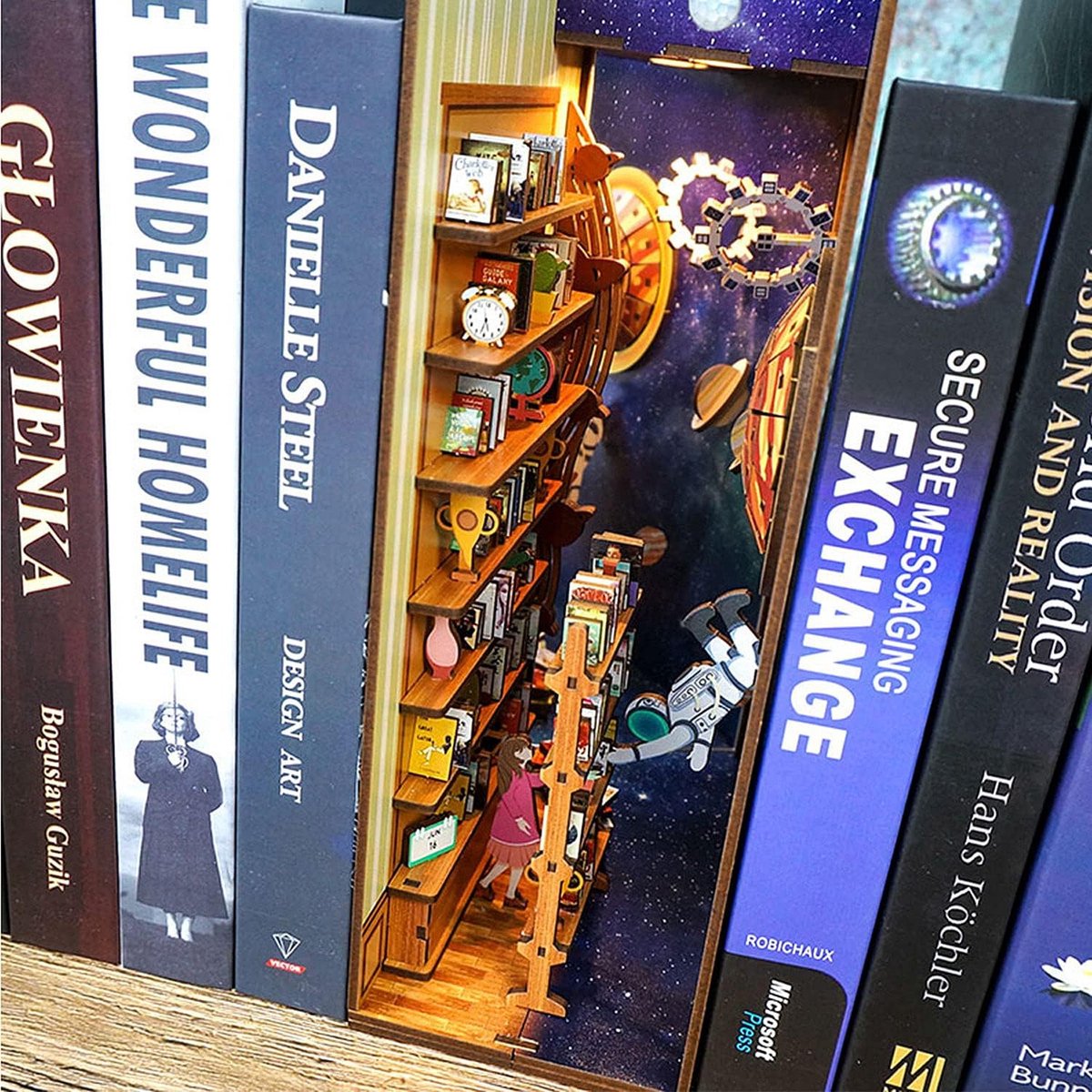 Tone\u002Dcheer\u0020BookNook\u0020Interstellar\u0020DIY\u0020Modelbouw\u0020Knutselen