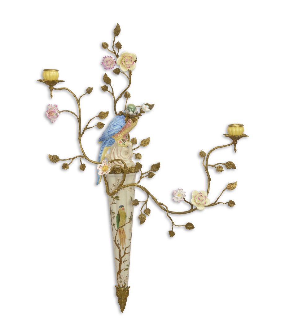 bronskleurig\u0020porseleinen\u0020wandapplique\u0020met\u0020twee\u0020takken