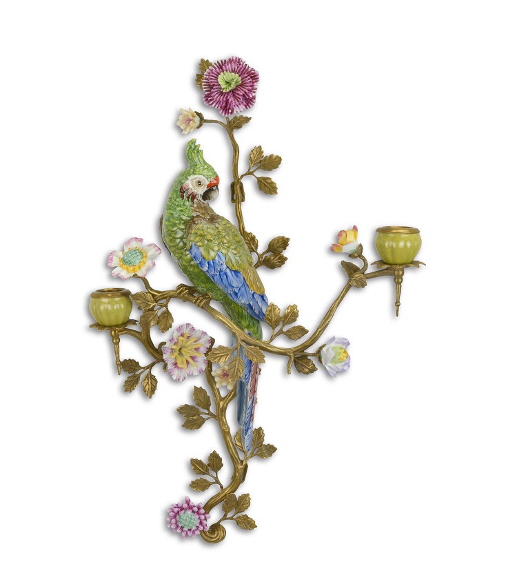 Paar\u0020bronzen\u0020gemonteerde\u0020porseleinen\u0020wandlampen\u0020met\u0020twee\u0020takken