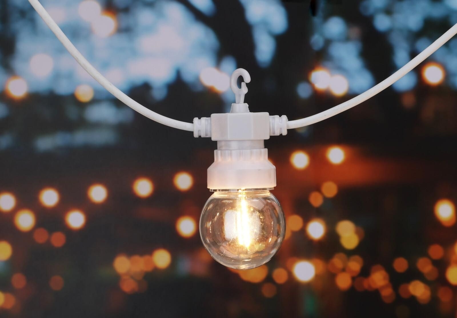 Feestverlichting\u0020met\u002020\u0020warm\u0020witte\u0020lampen\u0020koppelbaar\u0020Wit