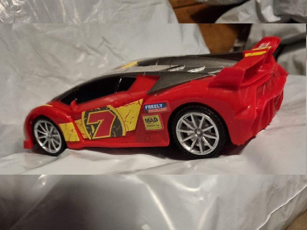 Radiografische\u0020bestuurbare\u0020Auto\u0020Luky\u0020\u002D\u0020schaal\u00201\u003A22\u0020\u002D\u0020Rood