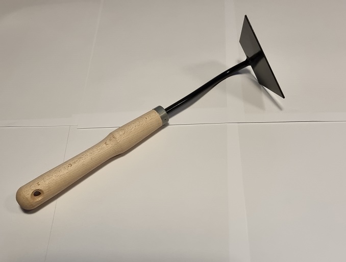 Centi\u0020Handschrepel\u0020Schoffel\u0020met\u0020stevig\u0020houten\u0020handvat\u002032\u0020cm