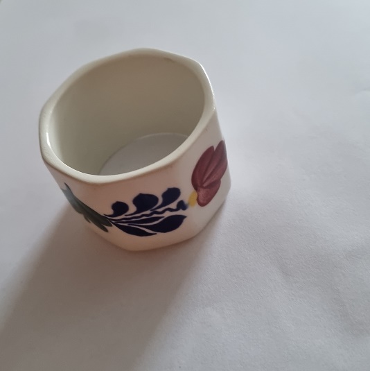 Boerenbont\u0020Servetring\u00208kantig\u0020rond\u00204\u0020cm