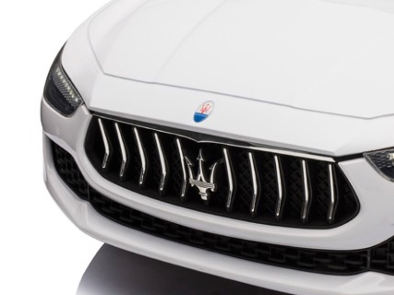 Maserati\u0020Ghibli,\u002012v\u0020elektrische\u0020kinderauto,\u0020rubberen\u0020banden,\u0020leder\u0020zitje\u002Dwit