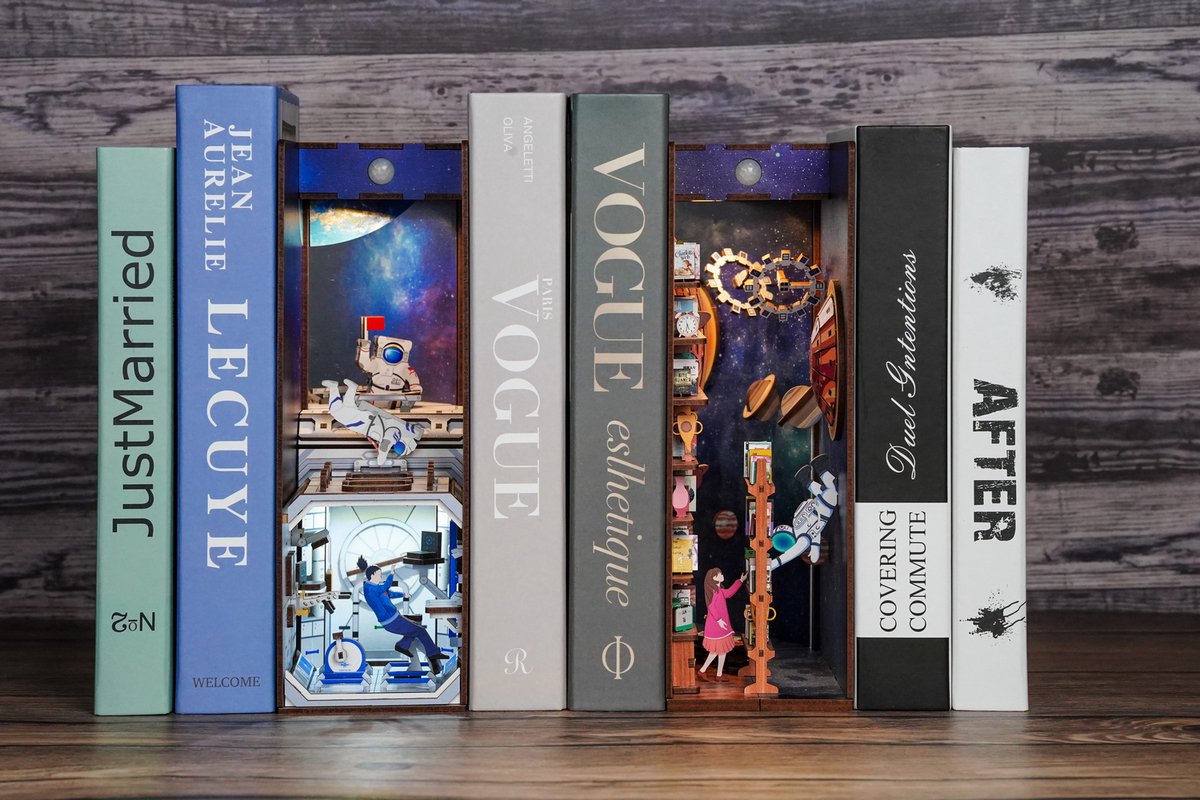 Tone\u002DCheer\u0020Book\u0020Nook\u0020Space\u0020Station\u0020DIY\u0020Modelbouw\u0020Knutselen